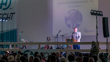 20_jahre_hecht_bau-1470.350x200.jpg