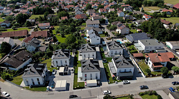 Charmante Doppelhaushälften in Natternberg