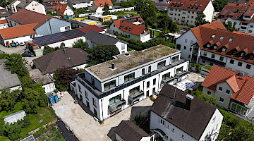 An der Heide: Mehrfamilienhaus in Eching