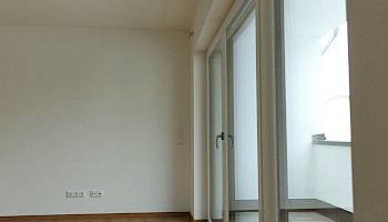 img_5568-14.350x200.jpg
